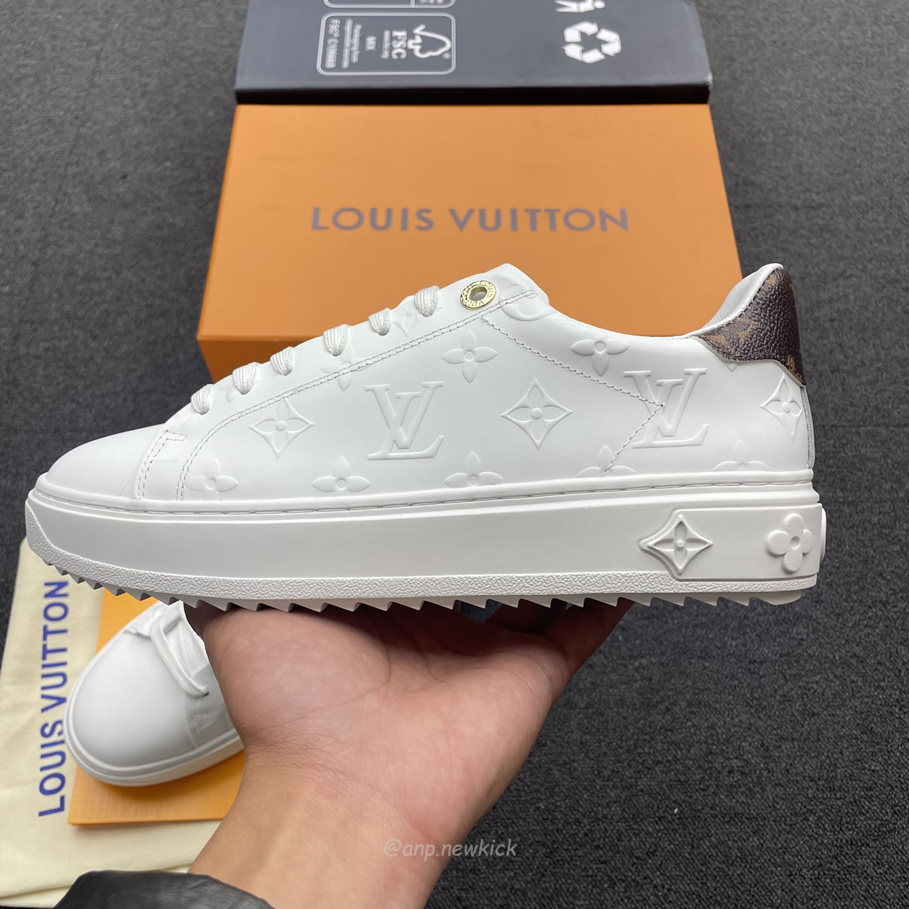 Louis Vuitton Time Out Debossed Monogram Leather White (6) - newkick.vip